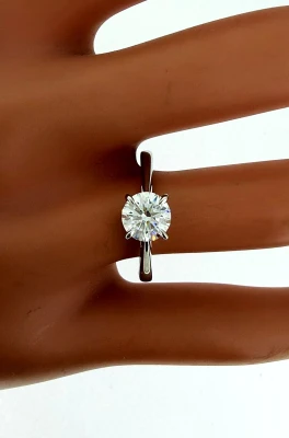 1.00ct Lab Grown Diamond & 9ct White Gold Solitaire Ring 2.6g