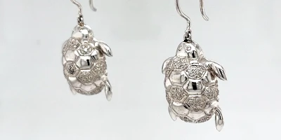 0.70ct Diamond & 18ct White Gold ( 22.5 x 19.0mm) 7.8g