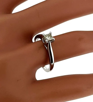 0.42ct Natural Diamond & 9ct White Gold Solitaire Ring 2.5g