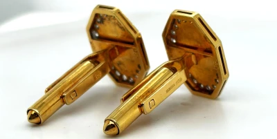 1.00ct Diamond & Onyx Cufflinks -18ct Gold 10g