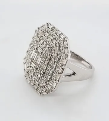 2.60ct Natural Diamond & 9ct White Gold Dress Ring 10g