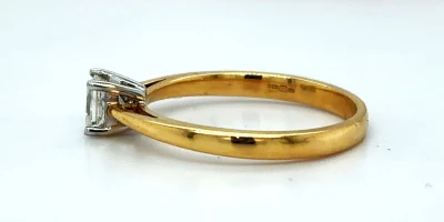 0.50ct Natural Diamond & 18ct Gold Solitaire Ring 3.3g