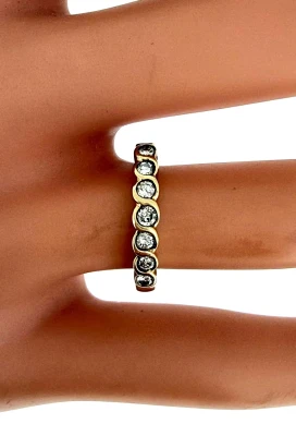 0.25ct Diamond & 9ct Gold Eternity Band 2.0g