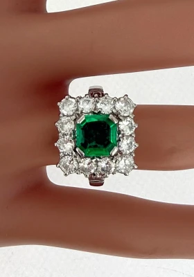 1.50ct Emerald & 1.80ct Diamond Dress Ring -18ct White Gold 9g