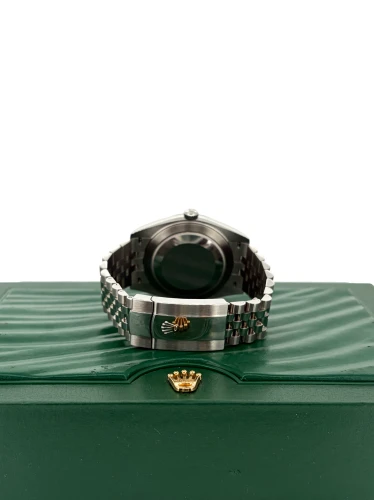 Rolex 41mm Datejust Green DIAL ( 2023 Box & Papers) Stainless Steel Model: 126300