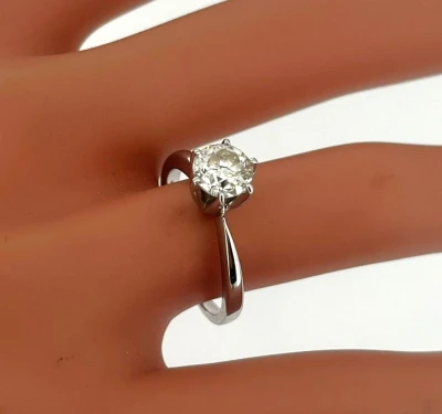 0.75ct Diamond & 18ct White Gold 6 Claw Solitaire Ring 3.2g