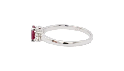 0.40ct Ruby & 0.27ct Diamond Trilogy Ring-18ct White Gold 2.6g