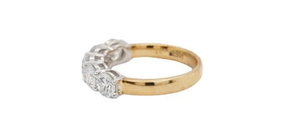 2.01ct Lab Grown Diamond & 9ct Gold 5 Stone Eternity Ring -3.36g