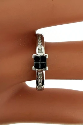 0.33ct Black & White Diamond Solitaire- 9ct White Gold 1.95g