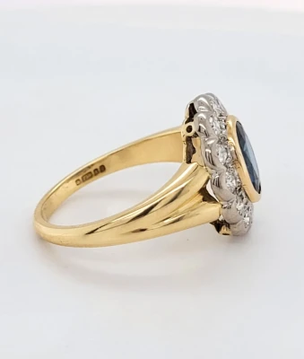 1.50ct Sapphire & 1.20ct Diamond 18ct Gold Ring 5.8g