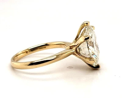 7.75ct Diamond & 18ct Gold Solitaire Ring 5.4g