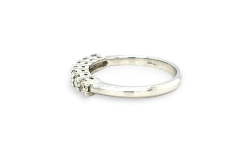 0.70ct Diamond & 18ct White Gold 7 Stone Eternity Ring 3.1g