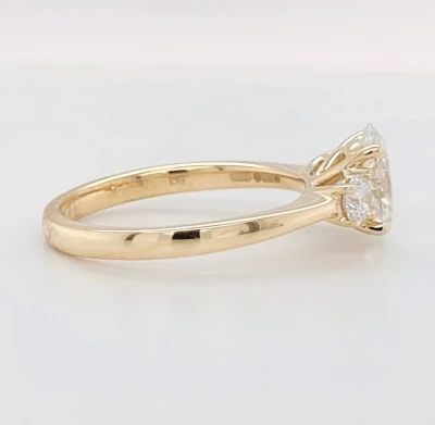 1.49ct Lab Grown Diamond & 9ct Gold Trilogy Ring 2.9g Size M
