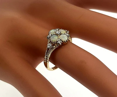 Opal & 0.10ct Diamond -9ct Gold Dress Ring 2.5g