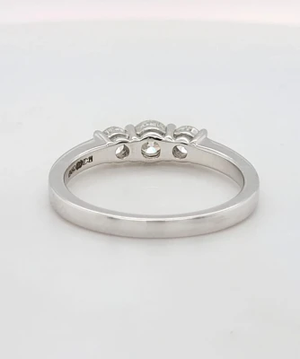 0.75ct Diamond & 18ct White Gold Trilogy Ring 3.7g