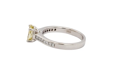0.99ct Natural Yellow/White Diamond & 18ct White Gold Solitaire Ring 3.3g