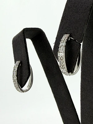 0.76ct Diamond & 18ct White Gold Oval Hinged Hoop Earrings 2.8g