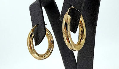 9ct Gold Patterned Oval Hoop Earrings 2.4g ( 24.7 x 20.0 x 4.0mm)