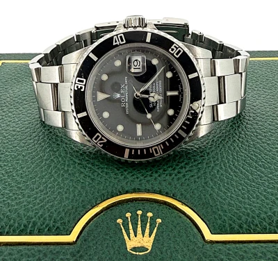 Rolex 40mm Submariner Date -Stainless Steel 2004 Box & Papers Model: 16610