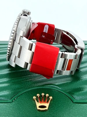 Rolex 40mm Submariner Date - Stainless Steel 2016 Box & Papers Model: 116610LN