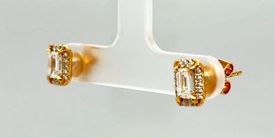 1.20ct Diamond & 18ct Gold Halo Stud Earrings 3.4g (8.7mm x 6.5mm)