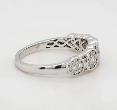 0.71ct Diamond & 18ct White Gold Cluster Eternity Ring 3.5g