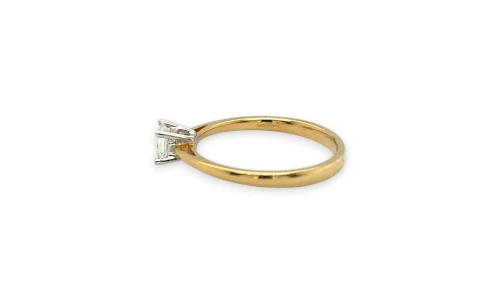 0.25ct Natural Princess Cut Diamond Solitaire Ring- 18ct Gold 2.36g
