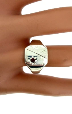 0.05ct Garnet & SIlver  Signet Ring 5.0 g - 13.3mm