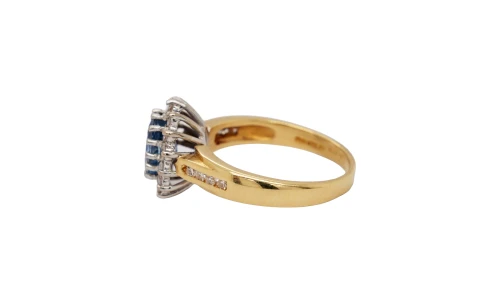1.30ct Ceylon Sapphire & 0.28ct Diamond Halo Ring 18ct Gold 4.2g