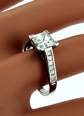 2.20ct Diamond & Platinum Solitaire Ring 4.9g