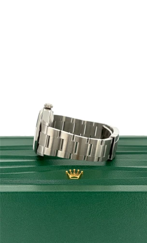 BRAND NEW UNWORN- Rolex 41mm Oyster Perpetual ( 2026 Box & Papers) Stainless Steel Model: 134300
