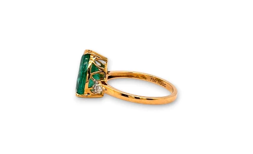 2.62ct Natural Pearl Shape Emerald & Diamond Solitaire Ring -18ct Gold 3.33g
