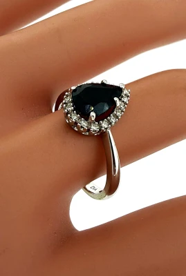 1.00ct Sapphire & 0.10ct Diamond Halo Ring- 9ct White Gold 2.57g