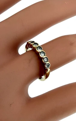 0.25ct Diamond & 9ct Gold Eternity Band 2.0g
