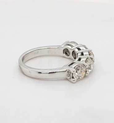 2.56ct Diamond & 18ct White Gold 5 stone Eternity Ring 5.7g