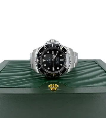 Rolex 42mm Sea-Dweller Stainless Steel 2016 Box & Papers Model:116660
