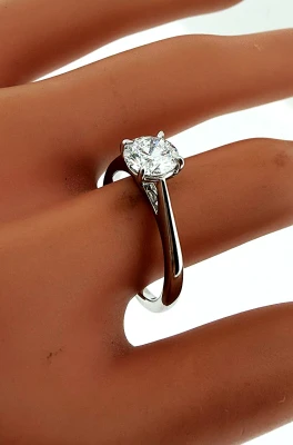 1.00ct Lab Grown Diamond & 9ct White Gold Solitaire Ring 2.6g