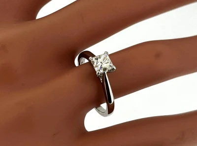 0.75ct Natural Diamond & Platinum Solitaire Ring 4.4g