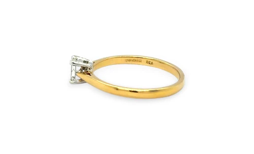 0.25ct Natural Emerald Cut Diamond & 18ct Gold Solitaire Ring 2.61g