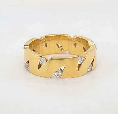 0.50ct Diamond & 18ct Gold Fancy Wedding Band 6.2g