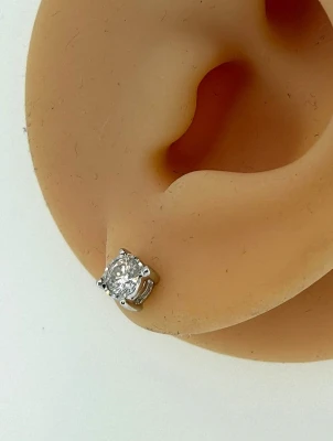 0.62ct Diamond & 18ct White Gold Solitaire Stud Earrings 1.2g