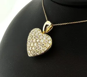 3.00ct Diamond & 18ct Gold Heart Pendant 8.2g - 25mm x 20mm