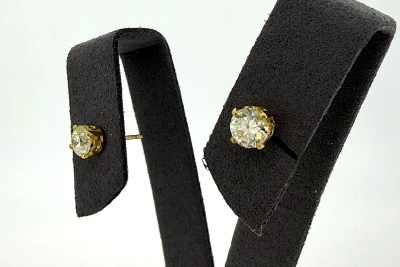 1.04ct Diamond & 18ct Gold Solitaire Stud Earrings 1.3g