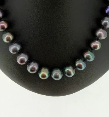 8.5mm Peacock Fresh Water Pearl & 18ct Gold Necklace 18.75inch 50.2g