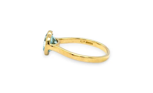 1.50ct Natural Topaz & 9ct Gold Rub Over Solitaire Ring 2.5g