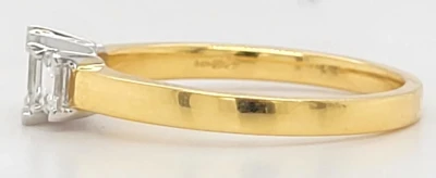 0.68ct Natural Diamond & 18ct Gold Trilogy Ring 3.0g Size N