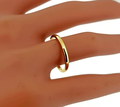 18ct Yellow Gold 2mm Court Wedding Band 2.5g