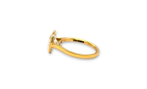 1.55ct Lab Grown Oval Diamond & 18ct Gold Solitaire Ring 3.45g