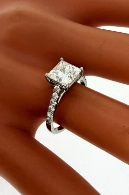 2.31ct Diamond & Platinum Solitaire Ring 3.9g