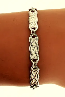 Sterling Silver Celtic Bracelet 5.6g 7.5 Inch